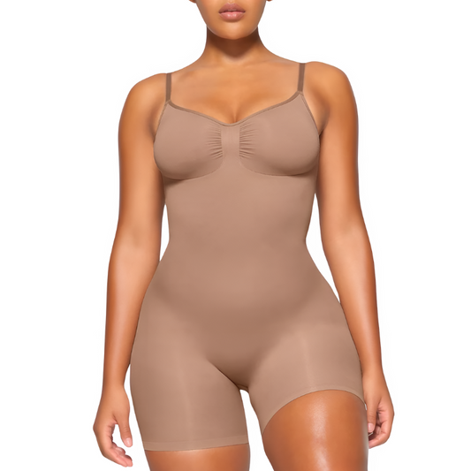 Body Shaper cu curele și mărirea feselor